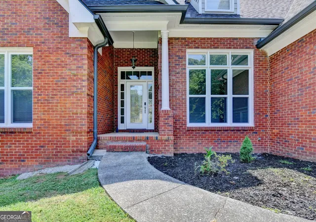 Photo 3 of Single family home for sale at 5730 Elm Tree Dr, Buford, GA 30518 | MLS# 10798307 | Listing updated on 2026-08-11