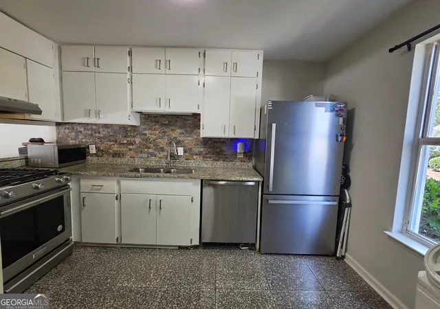 Photo 3 of Townhouse for sale at 3414 Misty Harbour Trl, Atlanta, GA 30340 | MLS# 10830719 | Listing updated on 2026-10-21