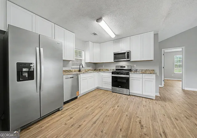 Photo 4 of Single family home for sale at 1488 Cain Ct N, Douglasville, GA 30134 | MLS# 10812523 | Listing updated on 2026-09-07