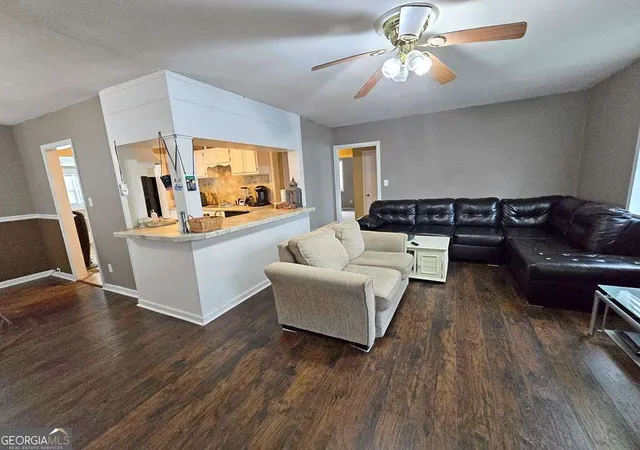 Photo 3 of Single family home for sale at 601 Azalea Cir, Valdosta, GA 31602 | MLS# 10815824 | Listing updated on 2026-09-12