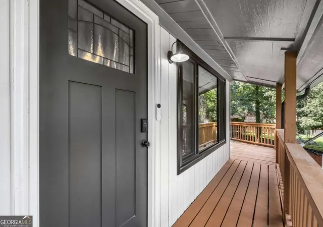 Photo 4 of Single family home for sale at 2455 Hawk Crk Trl, Cumming, GA 30041 | MLS# 10815898 | Listing updated on 2026-09-19