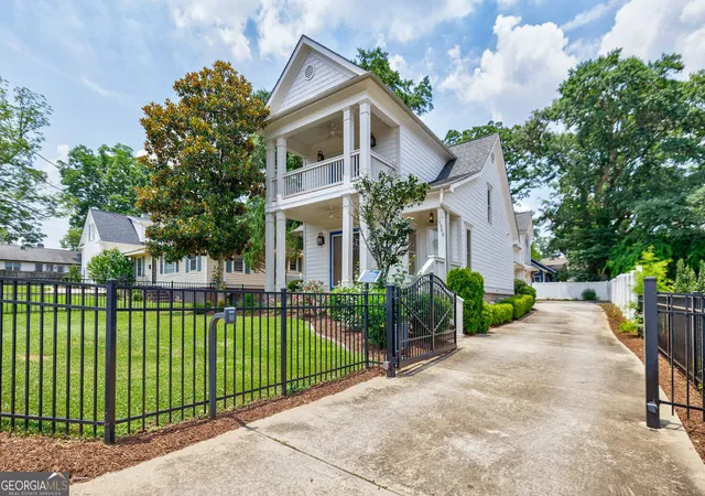 Photo 2 of Sale Pending at 1505 Walker Ave, Atlanta, GA 30337 | MLS# 10552924 | Listing updated on 2026-01-20