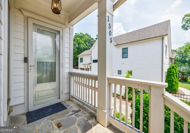 Photo 3 of Sale Pending at 1505 Walker Ave, Atlanta, GA 30337 | MLS# 10552924 | Listing updated on 2026-01-20