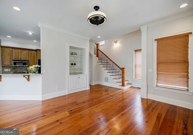 Photo 4 of Sale Pending at 1505 Walker Ave, Atlanta, GA 30337 | MLS# 10552924 | Listing updated on 2026-01-20