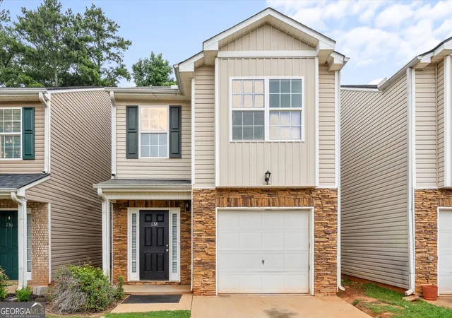 Photo 1 of Sale Pending at 138 Alton Cir, Villa Rica, GA 30180 | MLS# 10791597 | Listing updated on 2026-09-12