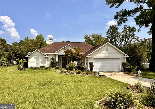 Single family home for sale at 3473 Robin Rdg, Waycross, GA 31503 | MLS# 10826596