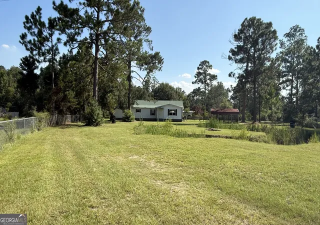 Photo 3 of Manufactured home for sale at 52 Edward Kirkland Rd, Hazlehurst, GA 31539 | MLS# 10831485 | Listing updated on 2026-09-30