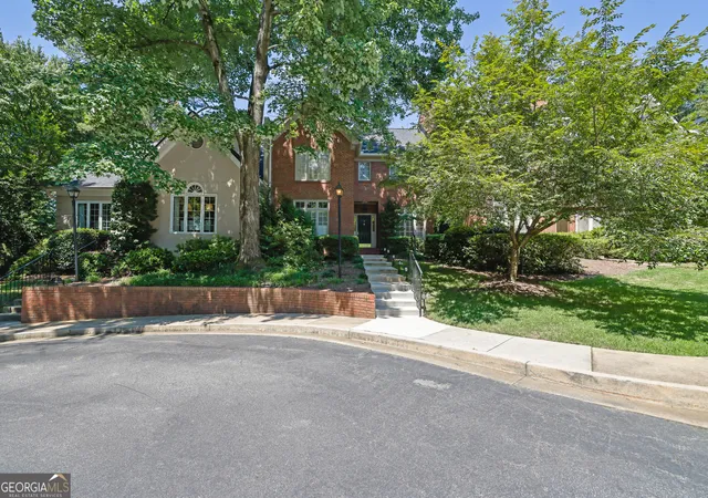 Townhouse for sale at 2 Paces W Ter NW, Atlanta, GA 30327 | MLS# 10817192