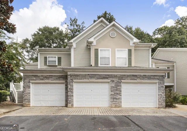 Photo 1 of Sale Pending at 707 Las Brasis Ct, Peachtree City, GA 30269 | MLS# 10834585 | Listing updated on 2026-09-02