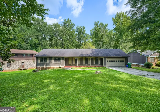 Photo 2 of Single family home for sale at 4634 S Hope Springs Rd, Stone Mountain, GA 30083 | MLS# 10823408 | Listing updated on 2026-10-28
