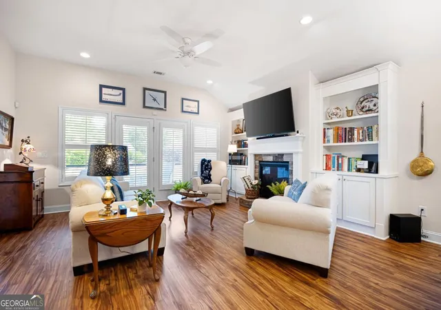Photo 4 of Sale Pending at 21 Lantern Tr, Hiram, GA 30141 | MLS# 10799741 | Listing updated on 2026-09-01