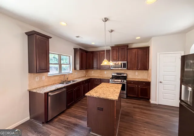 Photo 2 of Sale Pending at 2182 Apple Orchard Way, Austell, GA 30168 | MLS# 10772139 | Listing updated on 2026-08-11