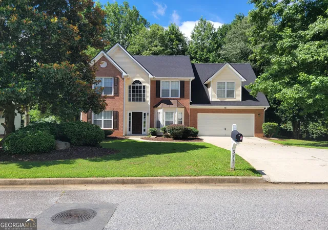 Photo 3 of Single family home for sale at 3731 Rainover Dr, Decatur, GA 30034 | MLS# 10791939 | Listing updated on 2026-08-15