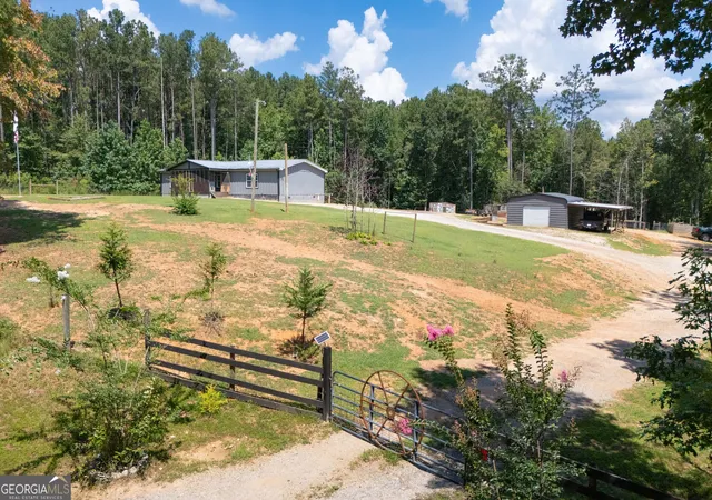 Photo 1 of Manufactured home for sale at 120 Styles Lake Rd, Waco, GA 30182 | MLS# 10836083 | Listing updated on 2026-09-13