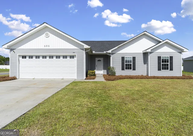 1st image of 686 Lakeside Cir, Baxley, GA 31513 | MLS# 10812815
