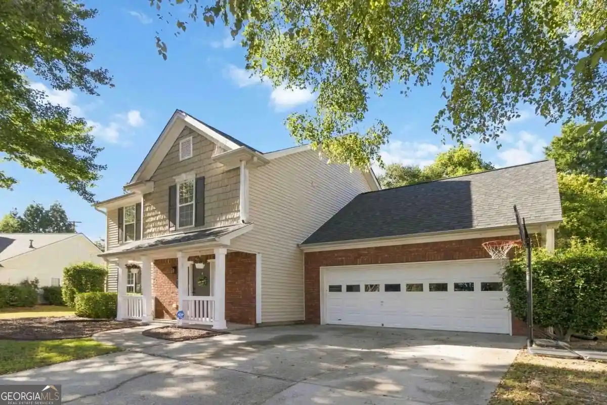 Photo 1 of Single family home for sale at 2800 General Lee Way, Buford, GA 30519 | MLS# 10856270 | Listing updated on 2026-10-30