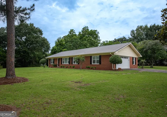 Homes for sale in Fort Valley, GA | 281 Peggy Dr, Fort Valley, GA 31030 | MLS# 10790790
