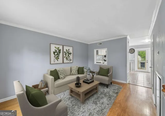Listing Photo 1 - Condo for sale in building located at 3071 Colonial Wy, Chamblee, GA 30341 - Unit #H
