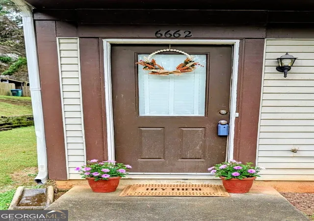 Townhouse for sale at 6662 Ramgates Way NW, Norcross, GA 30093 | MLS# 10871042