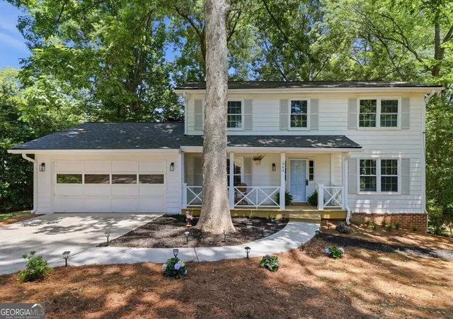 Homes for sale in Lilburn, GA | 564 Deer Run Sw, Lilburn, GA 30047 | MLS# 10717848