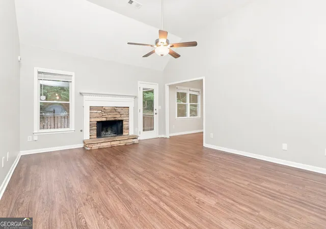 Photo 3 of Single family home for sale at 367 Crestview Dr, Dallas, GA 30157 | MLS# 10834376 | Listing updated on 2026-09-14