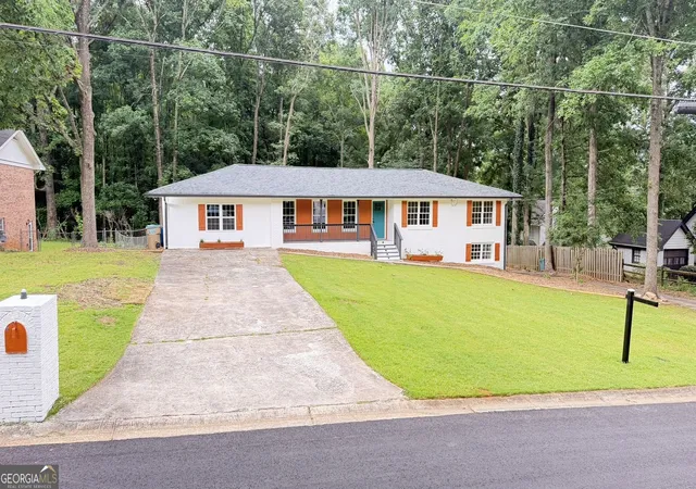 Photo 1 of Single family home for sale at 5698 Crestwood Dr, Stone Mountain, GA 30087 | MLS# 10830298 | Listing updated on 2026-09-08