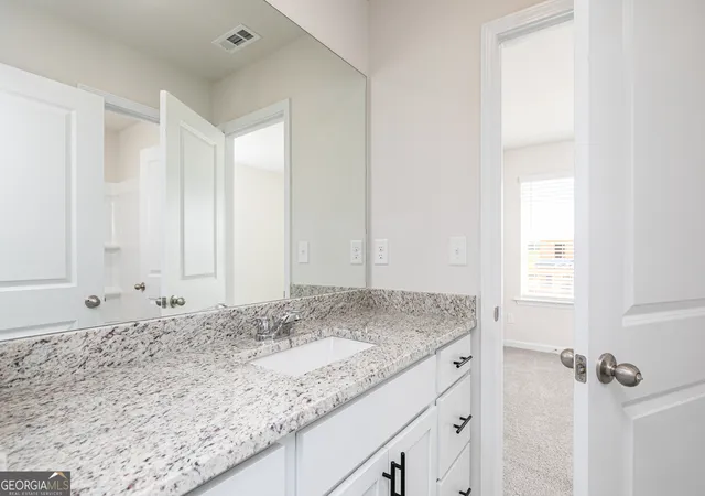 4th image of 512 Plant Rd, Conyers, GA 30013 | MLS# 10799182
