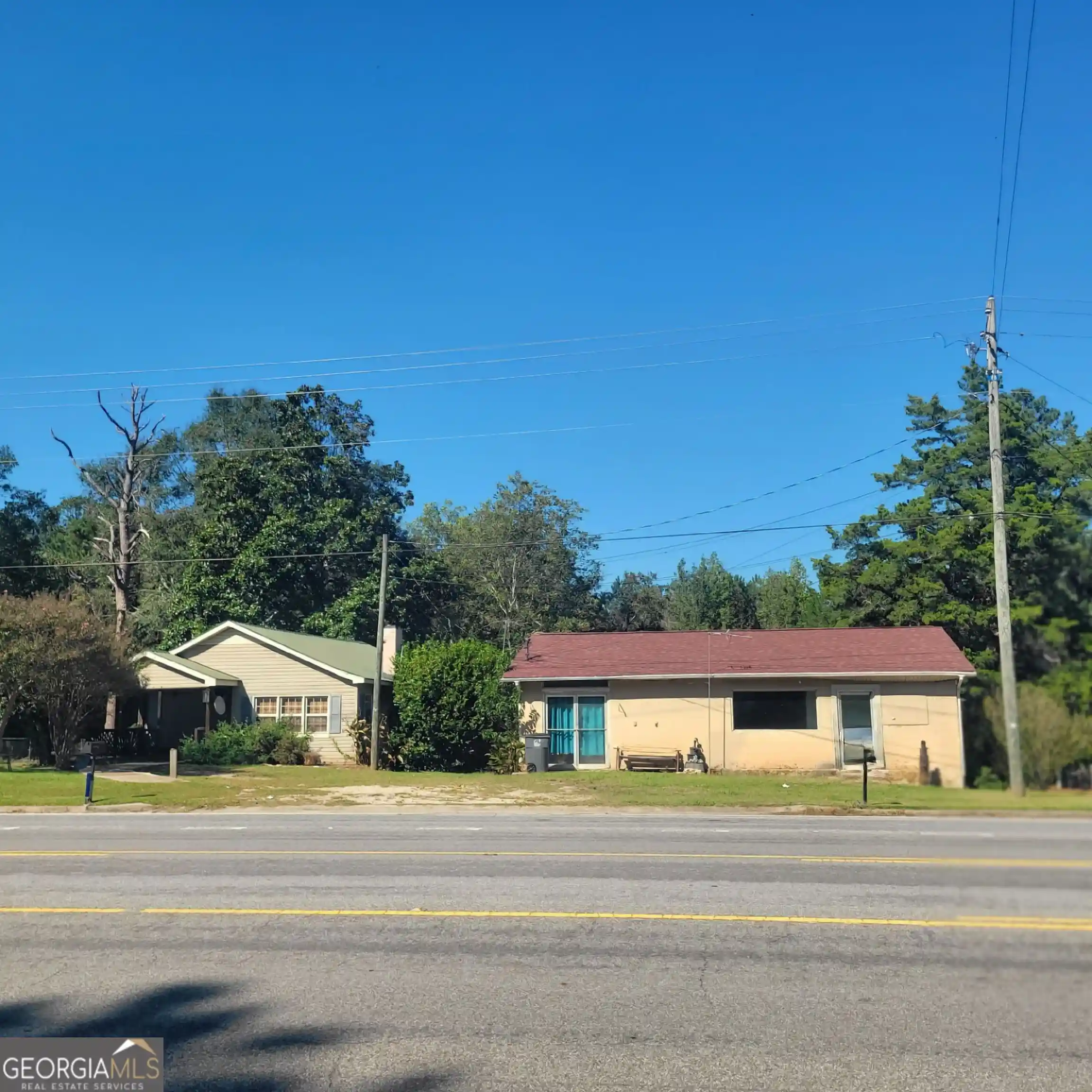 Single family home for sale at 3406 & 3408 Veterans Memorial Pkwy, Lanett, AL 36863 | MLS# 10871417
