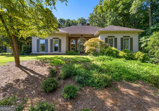1st image of 216 Ashford Cir, Lagrange, GA 30240 | MLS# 10828690