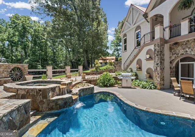 Photo 2 of Mansion for sale at 253 Charles Rd, Canton, GA 30115 | MLS# 10776233 | Listing updated on 2026-06-27