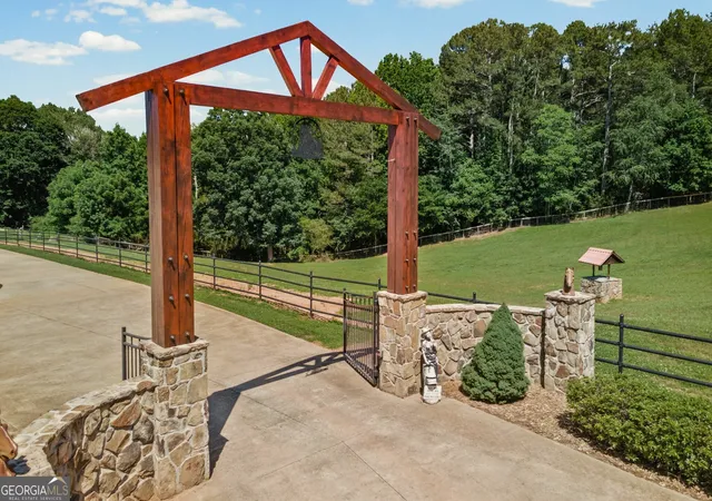 Photo 3 of Single family home for sale at 253 Charles Rd, Canton, GA 30115 | MLS# 10776233 | Listing updated on 2026-06-27