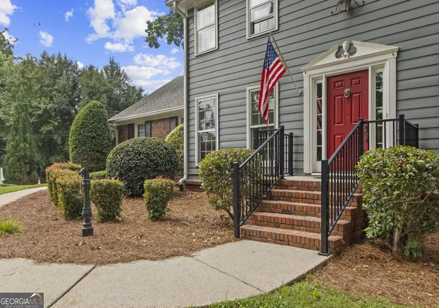 2nd image of 4352 White Oak Dr, Sugar Hill, GA 30518 | MLS# 10784681