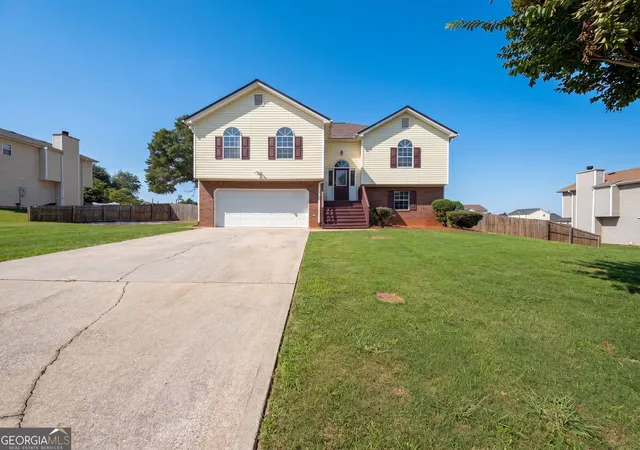 Photo 1 of Single family home for sale at 5355 Queen Ester Ct, Ellenwood, GA 30294 | MLS# 10789889 | Listing updated on 2026-09-04