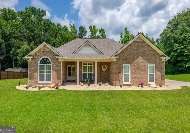 Homes for sale in Waverly Hall, GA | 28 W Teddy Bear Ln, Waverly Hall, GA 31831 | MLS# 10782648