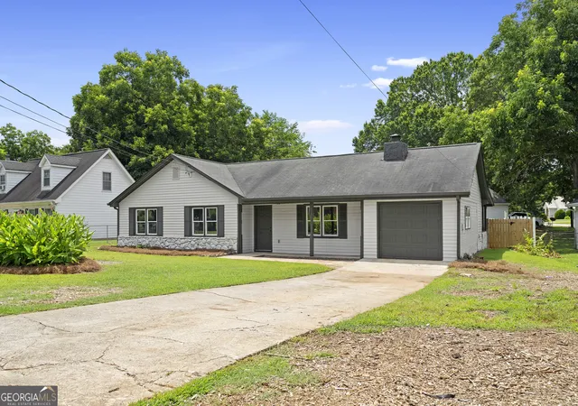 Photo 2 of Sale Pending at 201 Cabriolet Trl, Mcdonough, GA 30253 | MLS# 10802261 | Listing updated on 2026-09-16