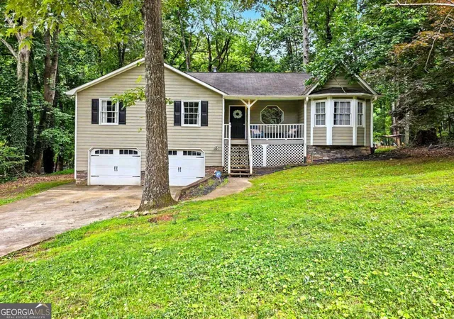 Homes for sale in Woodstock, GA | 916 Little River Ln, Woodstock, GA 30189 | MLS# 10794354
