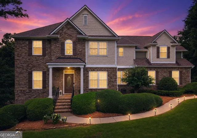 Photo 3 of Single family home for sale at 5825 Aspen Forest Ct, Cumming, GA 30040 | MLS# 10801958 | Listing updated on 2026-09-11