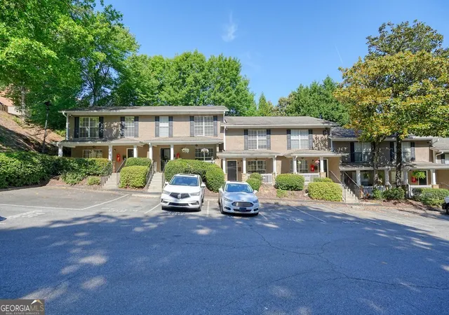 3rd image of 3180 Seven Pines Ct #101, Atlanta, GA 30339 | MLS# 10761942