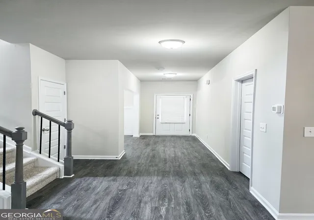 2nd image of 112 Tuxedo Rd, Ellenwood, GA 30294 | MLS# 10727229