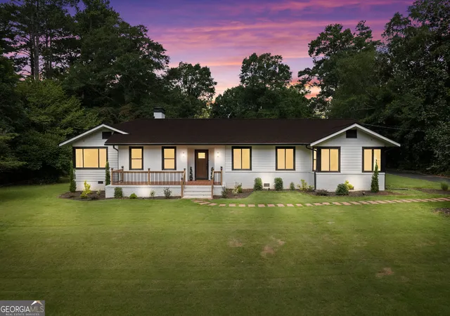 1st image of 1099 Pine Valley Rd, Griffin, GA 30224 | MLS# 10827839