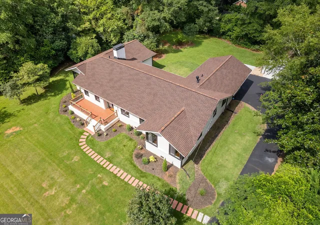 Photo 3 of Sale Pending at 1099 Pine Valley Rd, Griffin, GA 30224 | MLS# 10827839 | Listing updated on 2026-09-15