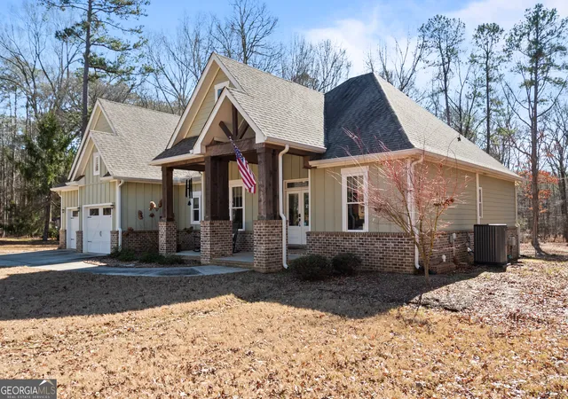 Photo 3 of Sale Pending at 180 Alford Dr, Fayetteville, GA 30215 | MLS# 10673802 | Listing updated on 2026-04-23