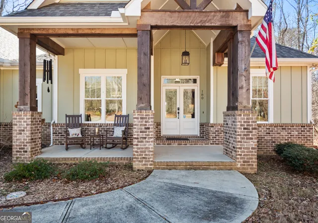 Photo 4 of Sale Pending at 180 Alford Dr, Fayetteville, GA 30215 | MLS# 10673802 | Listing updated on 2026-04-23