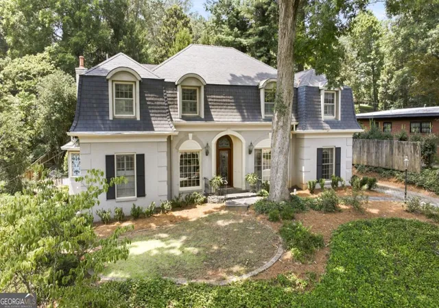2nd image of 885 Glenwood Dr, Gainesville, GA 30501 | MLS# 10818431