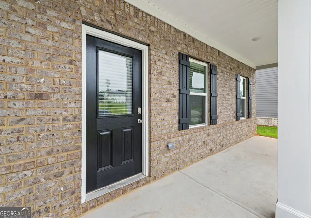 Photo 2 of Single family home for sale at 1559 Sungrown Wy, Mcdonough, GA 30253 | MLS# 10831354 | Listing updated on 2026-09-11