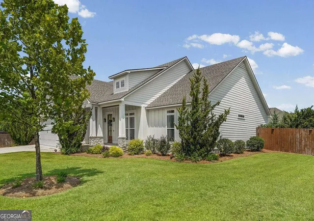 Photo 2 of Single family home for sale at 301 Findley Chase Ln, Tifton, GA 31794 | MLS# 10828127 | Listing updated on 2026-10-03