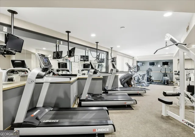 2nd image of 2626 Peachtree Rd Nw, Atlanta, GA 30305