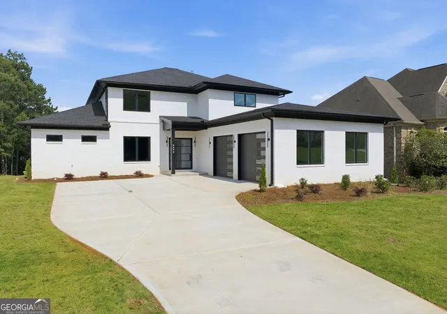 Photo 1 of Sale Pending at 2453 Lake Erma Dr, Hampton, GA 30228 | MLS# 10795876 | Listing updated on 2026-09-09