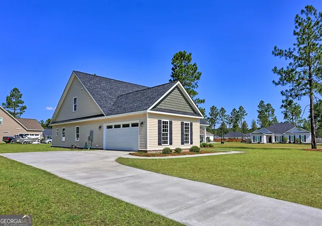 Homes for sale in Ellabell, GA | 225 Alcovy Cir, Ellabell, GA 31308 | MLS# 10797736
