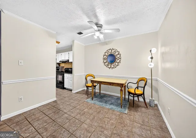 Photo 3 of Condo for sale at 810 Tuxworth Cir, Decatur, GA 30033 | MLS# 10824924 | Listing updated on 2026-10-15